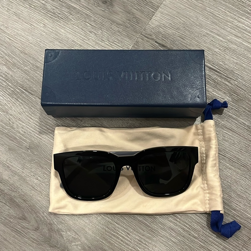 louis vuitton outer space sunglasses